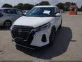 2023 Nissan Kicks — photo 2 of 16 | VIN 3N1CP5CV2PL565802