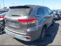 2018 Toyota Highlander — photo 4 of 17 | VIN 5TDZZRFHXJS281169