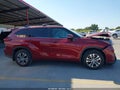 2023 Toyota Highlander — photo 13 of 16 | VIN 5TDKDRAH8PS011406