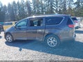 2017 Chrysler Pacifica — photo 15 of 19 | VIN 2C4RC1EG1HR679465