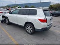 2013 Toyota Highlander — photo 3 of 16 | VIN 5TDBK3EH2DS260647