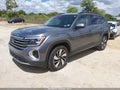 2024 Volkswagen Atlas — photo 2 of 16 | VIN 1V2WR2CA2RC599381