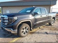 2024 GMC Sierra 1500 — photo 2 of 17 | VIN 1GTRUBED3RZ297132