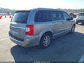 2016 Chrysler Town & Country — photo 4 of 17 | VIN 2C4RC1BG8GR295671