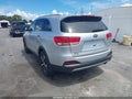2018 Kia Sorento — photo 3 of 17 | VIN 5XYPHDA53JG364756
