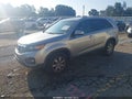 2012 Kia Sorento — photo 2 of 12 | VIN 5XYKT3A6XCG290265