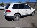 2006 Volkswagen Touareg — photo 4 of 11 | VIN WVGZG77L36D017965