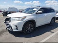 2018 Toyota Highlander — photo 2 of 17 | VIN 5TDJZRFH5JS486847