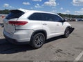 2018 Toyota Highlander — photo 4 of 17 | VIN 5TDJZRFH5JS486847