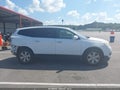 2017 Chevrolet Traverse — photo 11 of 14 | VIN 1GNKRGKD2HJ275874