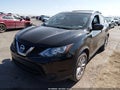 2017 Nissan Rogue Sport — photo 2 of 16 | VIN JN1BJ1CP7HW001565