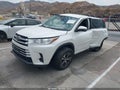 2019 Toyota Highlander — photo 2 of 17 | VIN 5TDZZRFH9KS290527