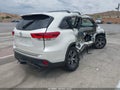 2019 Toyota Highlander — photo 4 of 17 | VIN 5TDZZRFH9KS290527