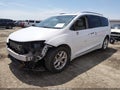 2020 Chrysler Pacifica — photo 2 of 17 | VIN 2C4RC1GG9LR130747