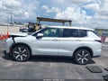 2025 Mitsubishi Outlander — photo 15 of 17 | VIN JA4J3VA85SZ025899