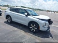 2025 Mitsubishi Outlander — photo 1 of 17 | VIN JA4J3VA85SZ025899