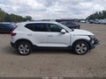 2020 Volvo XC40 — photo 14 of 17 | VIN YV4162UK6L2253727