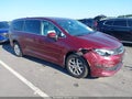 2017 Chrysler Pacifica — photo 1 of 16 | VIN 2C4RC1CG9HR657622