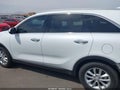 2016 Kia Sorento — photo 15 of 17 | VIN 5XYPG4A36GG002480