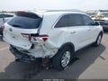 2016 Kia Sorento — photo 4 of 17 | VIN 5XYPG4A36GG002480