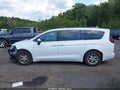 2017 Chrysler Pacifica — photo 15 of 17 | VIN 2C4RC1DG4HR695175