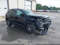 2024 Jeep Compass — photo 1 of 16 | VIN 3C4NJDBN2RT608086