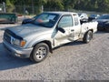 2001 Toyota Tacoma — photo 2 of 17 | VIN 5TEVL52N61Z852809