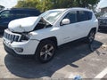 2016 Jeep Compass — photo 2 of 16 | VIN 1C4NJDEB9GD793709