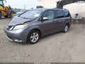 2013 Toyota Sienna — photo 2 of 20 | VIN 5TDKK3DC2DS391888