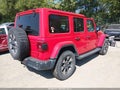 2019 Jeep Wrangler Unlimited — photo 4 of 11 | VIN 1C4HJXEN0KW683332