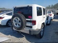 2015 Jeep Wrangler Unlimited — photo 4 of 16 | VIN 1C4BJWEG8FL660454