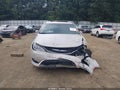 2020 Chrysler Pacifica — photo 13 of 19 | VIN 2C4RC1EG1LR250609