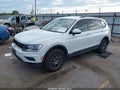 2020 Volkswagen Tiguan — photo 2 of 17 | VIN 3VV1B7AX8LM072392