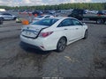 2013 Hyundai Sonata Hybrid — photo 4 of 15 | VIN KMHEC4A46DA084732
