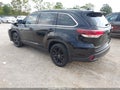 2019 Toyota Highlander — photo 3 of 16 | VIN 5TDJZRFH4KS621415