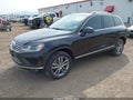 2015 Volkswagen Touareg — photo 2 of 18 | VIN WVGEF9BP1FD002968
