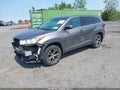 2019 Toyota Highlander — photo 2 of 21 | VIN 5TDBZRFH7KS723134