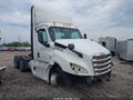 2020 Freightliner New Cascadia 126 — photo 1 of 16 | VIN 1FUJHLDR5LLLJ6562