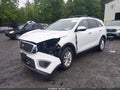 2017 Kia Sorento — photo 2 of 16 | VIN 5XYPGDA38HG272957