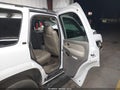 2002 Chevrolet Tahoe — photo 8 of 17 | VIN 1GNEC13T62R321894