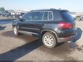 2017 Volkswagen Tiguan — photo 3 of 18 | VIN WVGRV7AX3HW502244