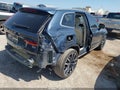 2022 Volvo XC60 — photo 4 of 22 | VIN YV4L12DL2N1080538