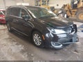 2017 Chrysler Pacifica — photo 1 of 16 | VIN 2C4RC1BGXHR705243