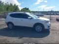 2017 Nissan Rogue — photo 14 of 17 | VIN KNMAT2MVXHP616594