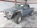 2000 Nissan Frontier — photo 2 of 12 | VIN 1N6DD26S6YC405362