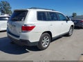 2011 Toyota Highlander — photo 4 of 16 | VIN 5TDBK3EH2BS055715