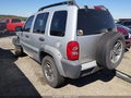 2006 Jeep Liberty — photo 3 of 19 | VIN 1J4GK38K06W140260