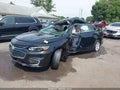 2018 Chevrolet Malibu — photo 2 of 11 | VIN 1G1ZB5ST2JF217580