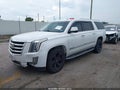 2017 Cadillac Escalade ESV — photo 2 of 16 | VIN 1GYS4HKJ6HR158670
