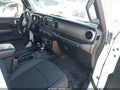 2018 Jeep Wrangler Unlimited — photo 5 of 16 | VIN 1C4HJXDG8JW271970
